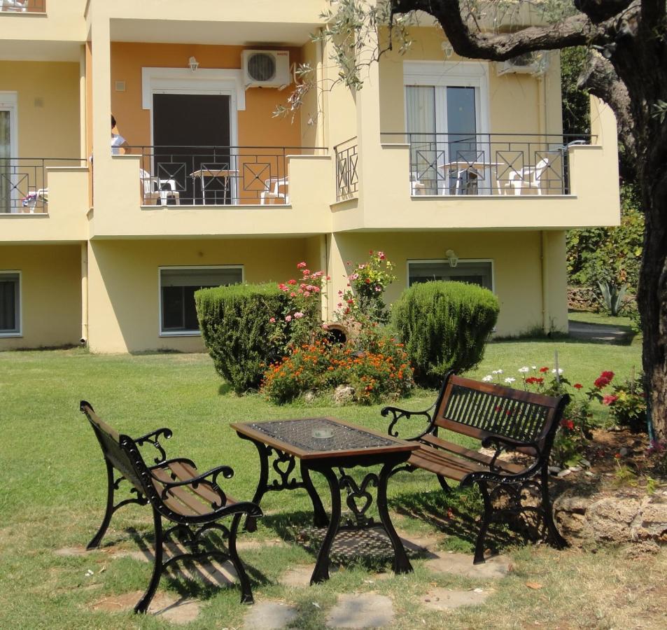 Nostos Studios Golden Beach Chrisi Ammoudia Eksteriør billede