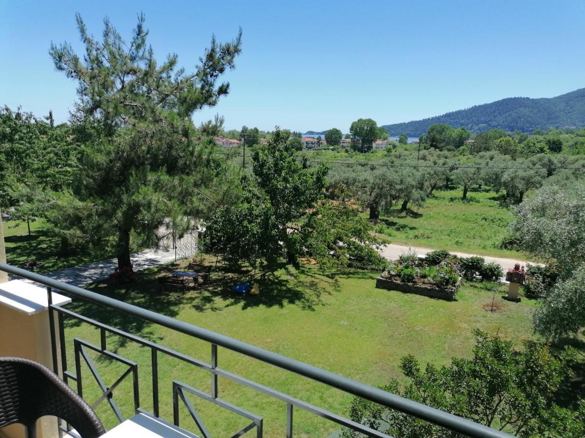 Nostos Studios Golden Beach Chrisi Ammoudia Eksteriør billede